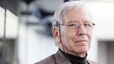 Amos Oz