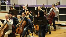 Queens of Melody: The Rehearsal & Crowd