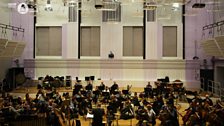 Queens of Melody: The Rehearsal & Crowd