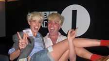 Agyness and Grimmy prove blondes really do have more fun...