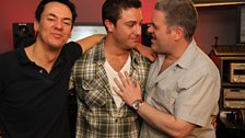 Gino D'Acampo surprises Chris and Dave for a celebrity Carpark Catchphrase.