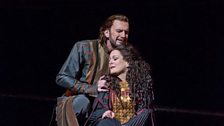 Dwayne Croft as Coroebus and Deborah Voigt as Cassandra in Berlioz's "Les Troyens."