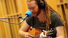 04 July 12 - Newton Faulkner - 1