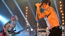 ˿ Radio 1 presents Red Hot Chili Peppers - 10