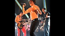 ˿ Radio 1 presents Red Hot Chili Peppers - 12