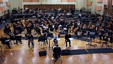 The 91ȱ Symphony Orchestra, 91ȱ Singers and Cast get used to working together