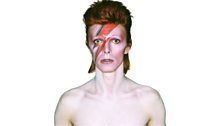 Album cover shoot for Aladdin Sane, 1973