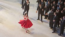 A scene from Act I of Verdi's "La Traviata" with Diana Damrau as Violetta.