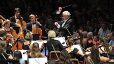 Sir Colin Davis conducts the Gustav Mahler Jugendorchester at the  Proms in August 2011.