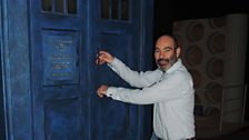 A' feuchainn a-steach dhan Tardis