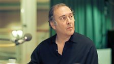 Harold Pinter at the ̳ in 2005 recording the first radio production of his play Moonlight