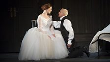 Elsa (Emma Bell) & Lohengrin (Peter Wedd)