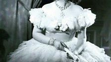 Romanian soprano Virginia Zeani as Violetta in Act I of La Traviata by Verdi