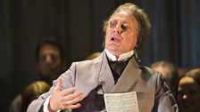 Christophe Mortagne as Monsieur Triquet