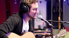 Frank Turner joins Sara in the Live Lounge