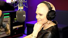 Jessie J plays Distraction with Scott