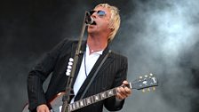 Paul Weller performing at Glastonbury in 2007