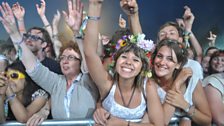 The crowd going wild at the ý Radio 6 Music stage