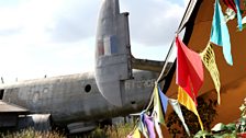 Plane bunting.