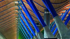 Terminal 4, Barajas Airport, Madrid 1997-2005, Coloured structural ‘trees’ in the airport terminal, Richard Rogers Partnership