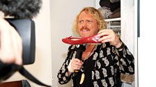 Keith Lemon - Through the Keyhole Into Greg's Flat