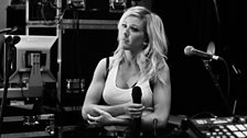 Ellie Goulding in Session