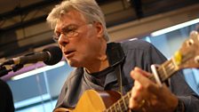 Steve Tilston Trio in session