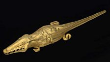 Crocodile shaped pendant, late Quimbaya, gold alloy, 700 BC - AD 1600