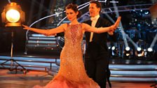 Sophie Ellis Bextor and Brendan Cole dance the Foxtrot