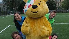 Pudsey còmhla ri sgioba Dè a-nis?