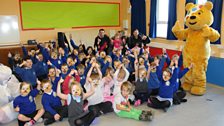 Pudsey aig Bun-sgoil Chille Mhoire