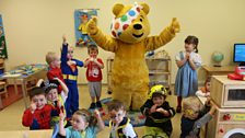 Pudsey a' tadhal air An Cotan ann an Steòrnabhagh