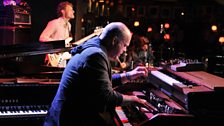 Medeski Martin & Wood – John Medeski