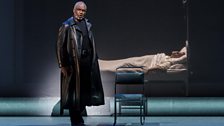 Act II - Willard White as Klingsor and Gerald Finley as Amfortas