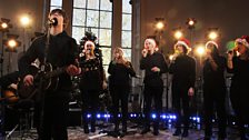 Jake Bugg brings his choir