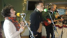 Deacon Blue live in session.