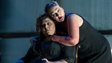 Michaela Schuster as Klytamnestra, Christine Goerke as Elektra