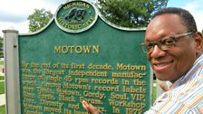 Alvin in front of the Motown plaque