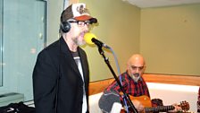 Boy George performed for Sir Terry Wogan live on ý Radio 2.