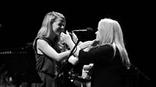 Aoife O'Donovan and Mary Chapin Carpenter