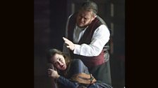 Anna Christie and Quinn Kelsey as Gilda and Rigoletto in Rigoletto at ENO