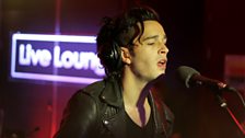 1975 Live Lounge