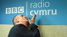 Tommo - 91ȱ Radio Cymru - Llun i Iau, 2-5pm