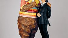 Bear and Policeman, Jeff Koons, 1988