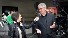 Suzy Klein talks to Richard Balcombe, conductor of The 鶹 Concert Orchestra. Photo by Mark Allan/鶹