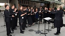 Blossom Street perform on the New Broadcasting House Piazza. Photo by Mark Allan/鶹