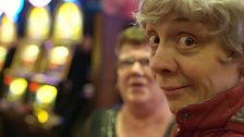 Karen dresses up as an old Glasgow wifey and visits the Bingo in Maryhill