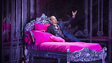 Christopher Maltman as Lescaut in Act II