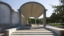 Colonnade on the north side, Kimbell Art Museum, Fort Worth, Texas, Louis Kahn, 1966-72