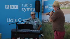 Sioe Tommo a Bryan yr Organ ar Stondin 91ȱ Radio Cymru